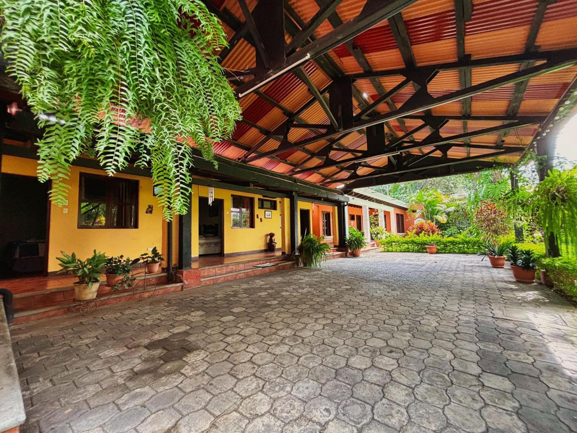 Alana Hotel By Ish Antigua Eksteriør bilde