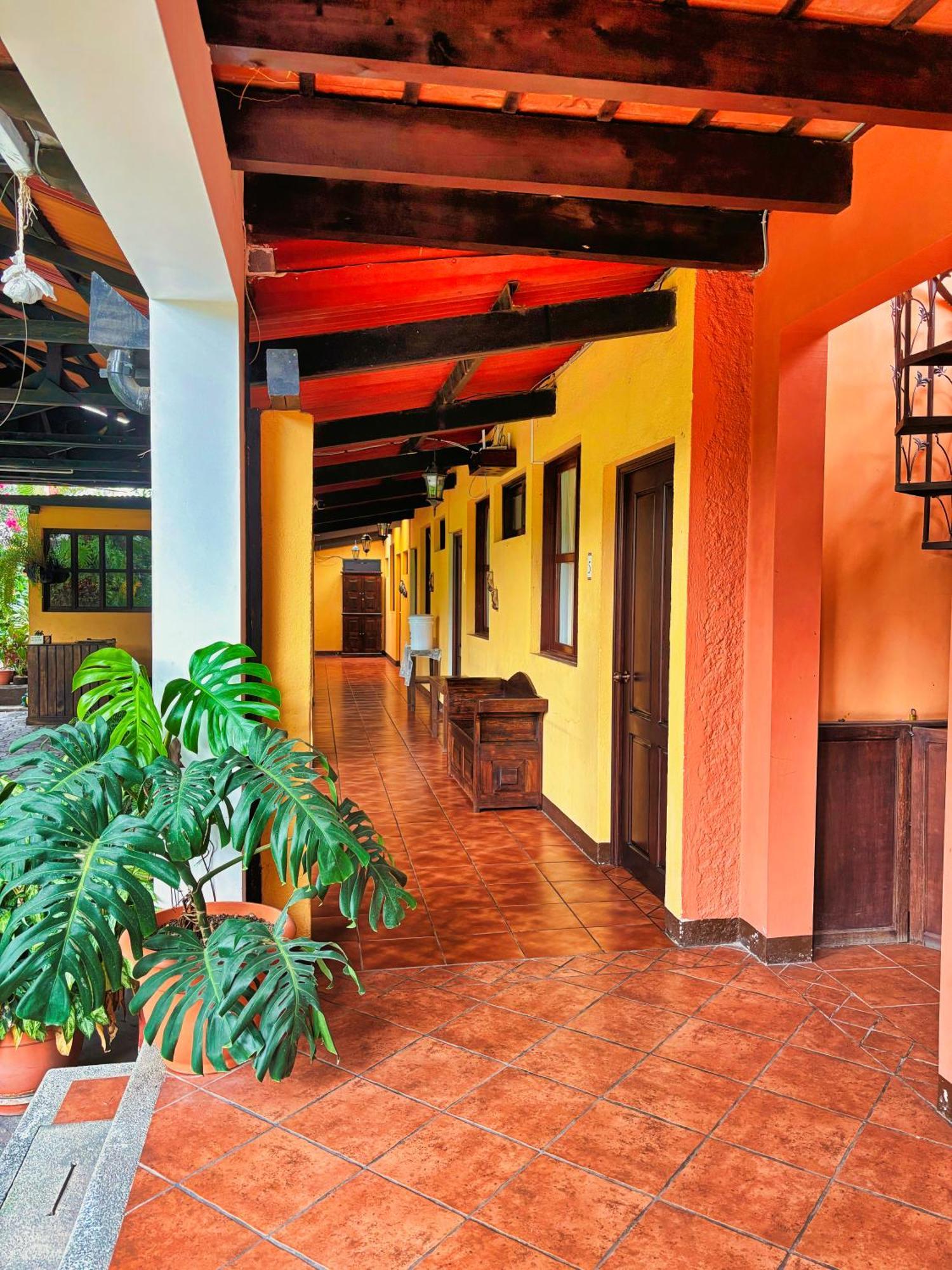 Alana Hotel By Ish Antigua Eksteriør bilde